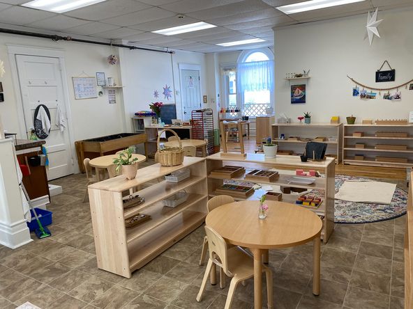 Little Ones Too Preschool and Nursery: 1098 Parkwood Blvd, Schenectady, NY 12308